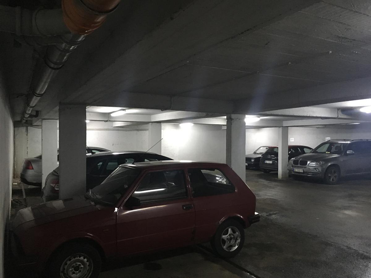 Ferienwohnung Ms - Downtown With Free Parking Space Belgrad Exterior foto