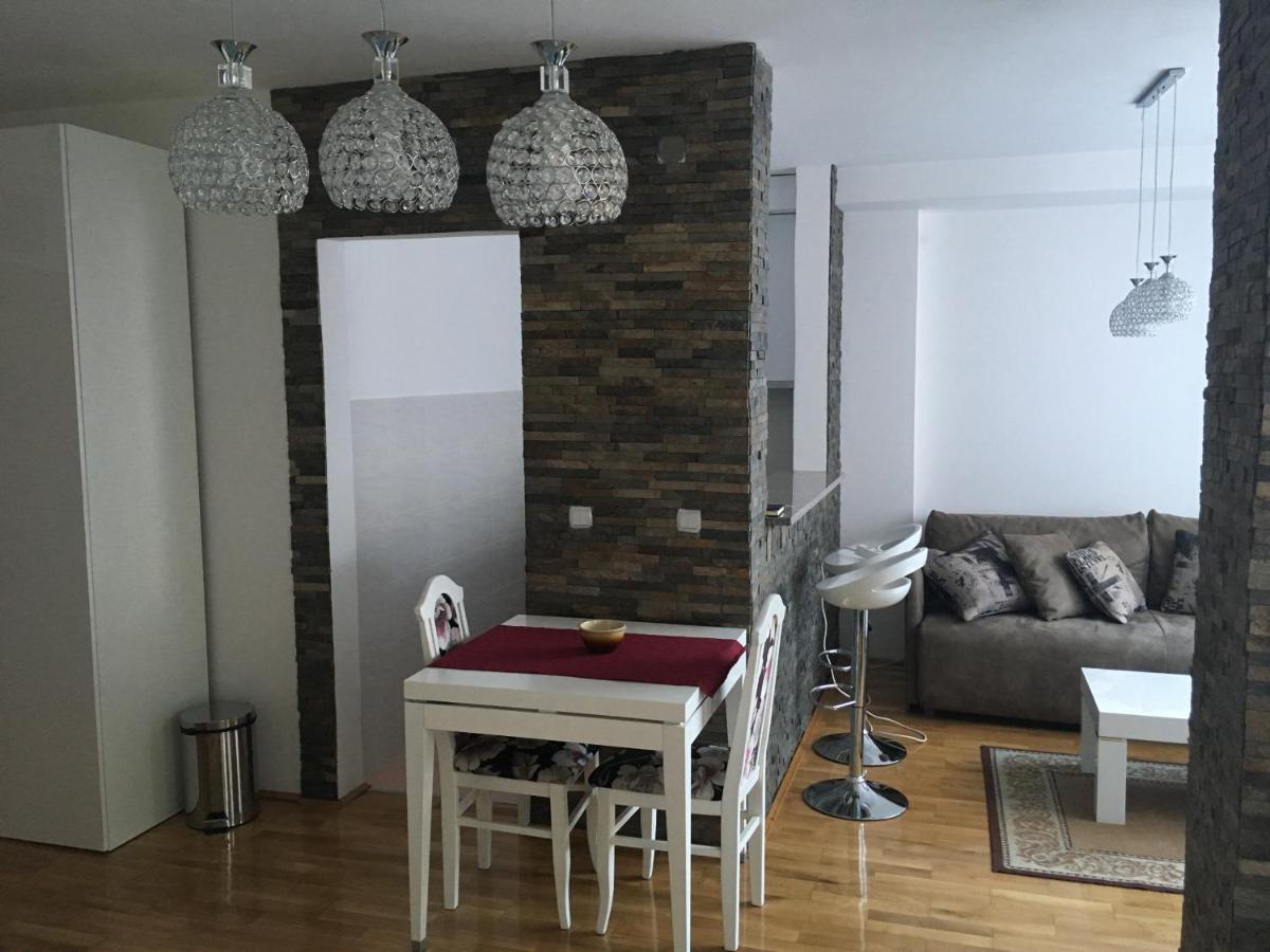 Ferienwohnung Ms - Downtown With Free Parking Space Belgrad Zimmer foto